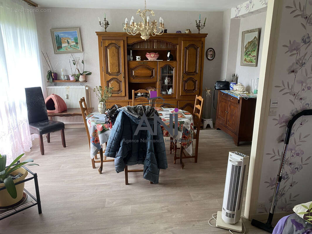 Appartement à GREGES