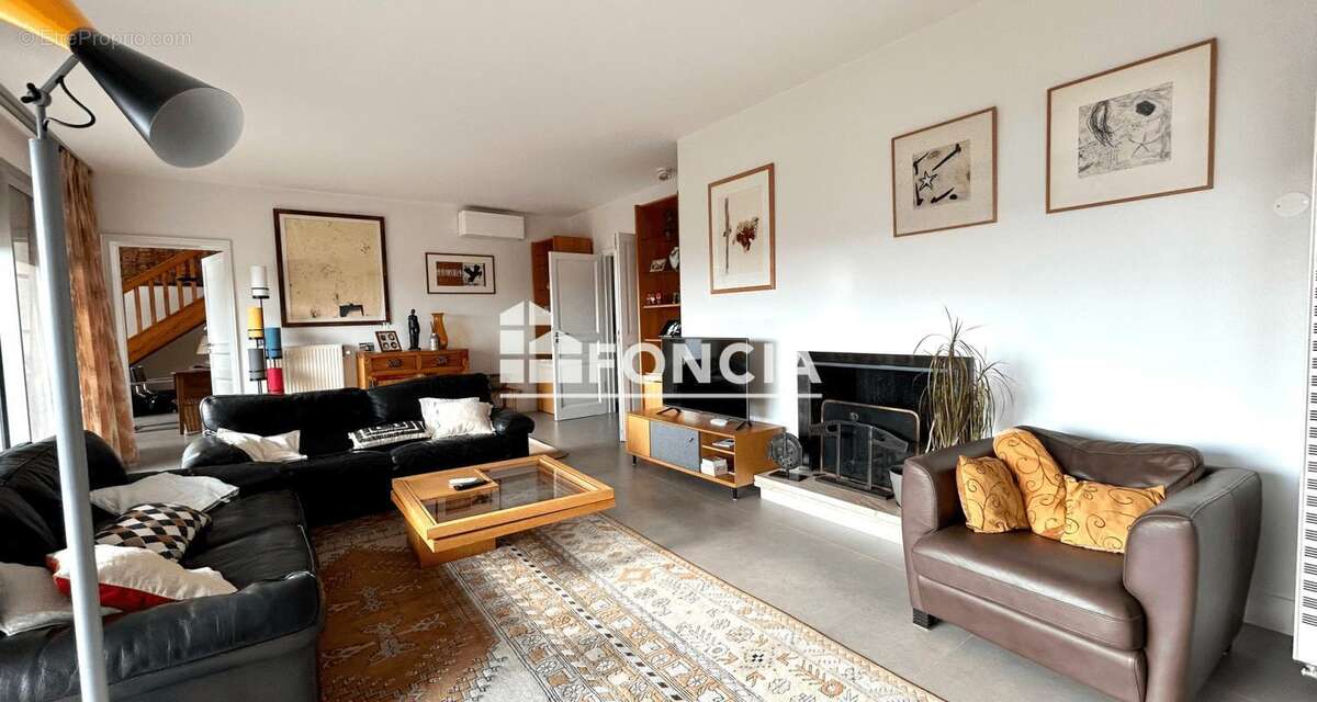 Maison à LE PLESSIS-ROBINSON