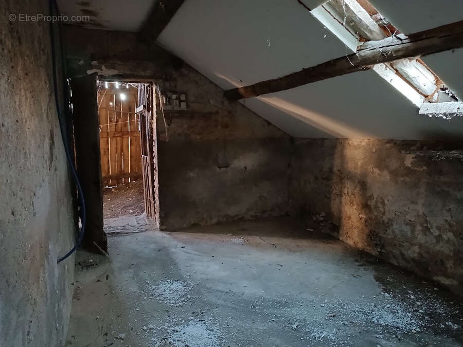 Maison à CHANTENAY-SAINT-IMBERT