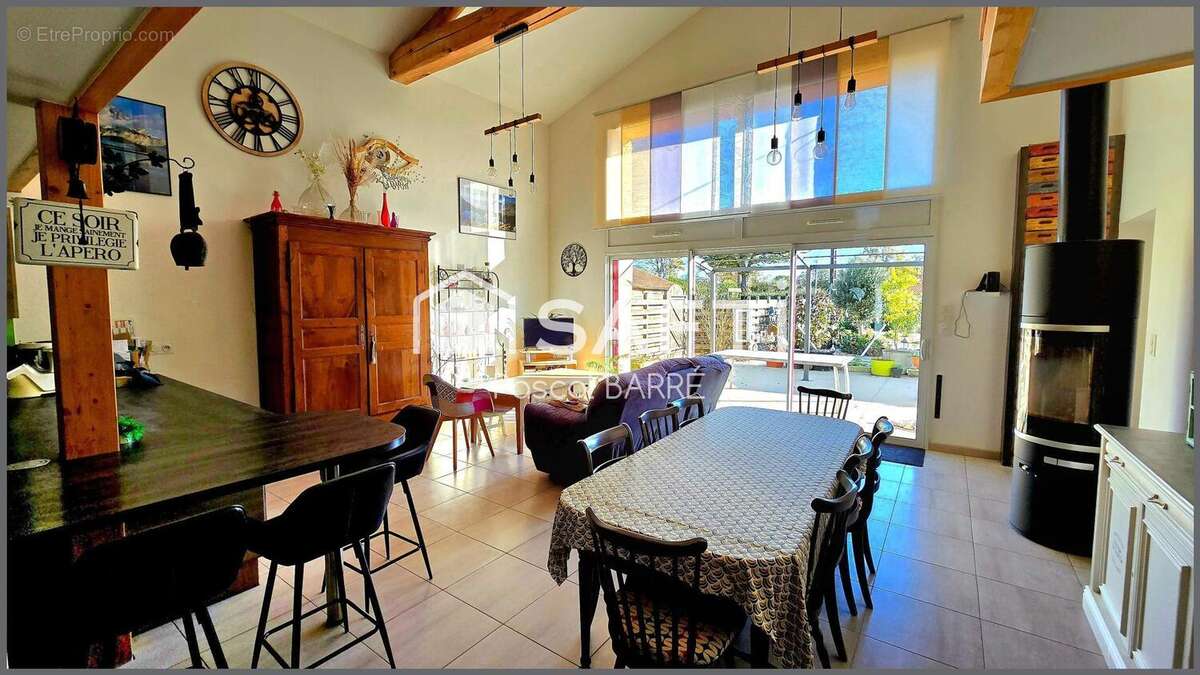 Photo 2 - Maison à SAINT-MATHURIN