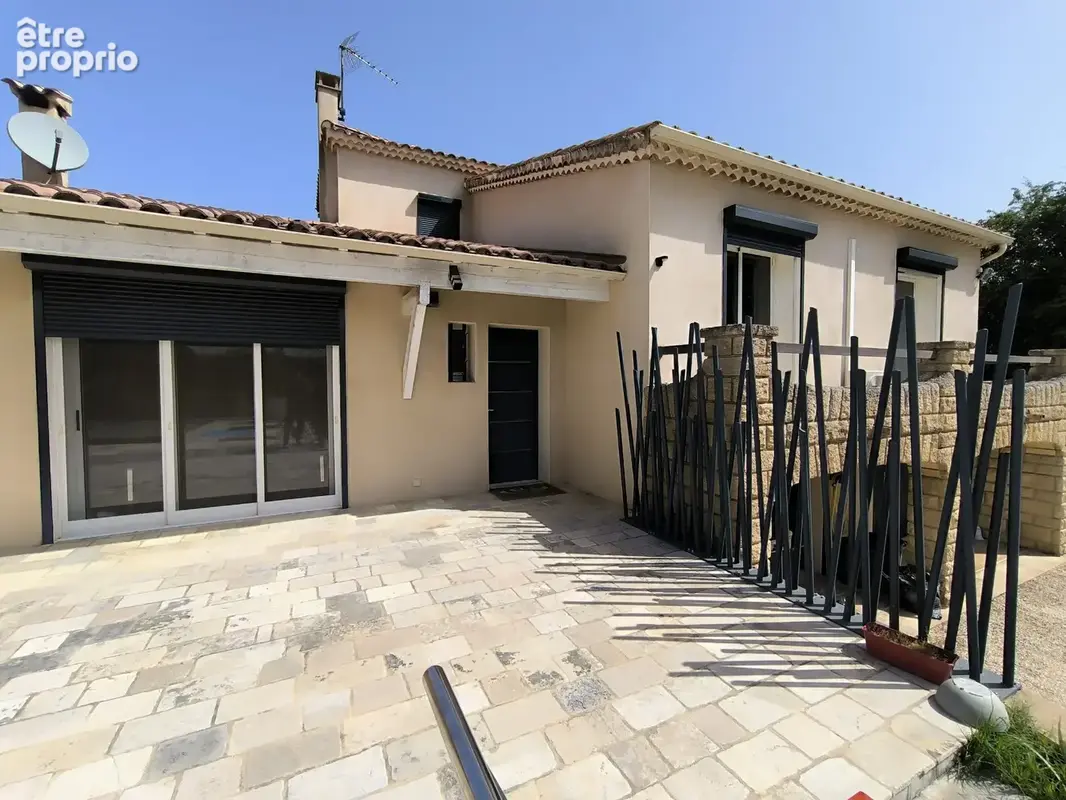 Villa contemporaine de 177m2 avec picsine et garages - photo 32