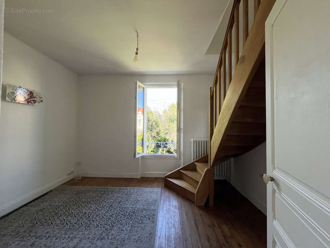 Maison à MALESHERBES