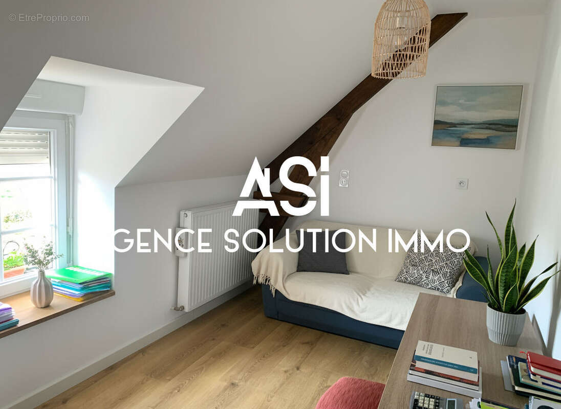 Maison à SAINT-AUBIN-FOSSE-LOUVAIN