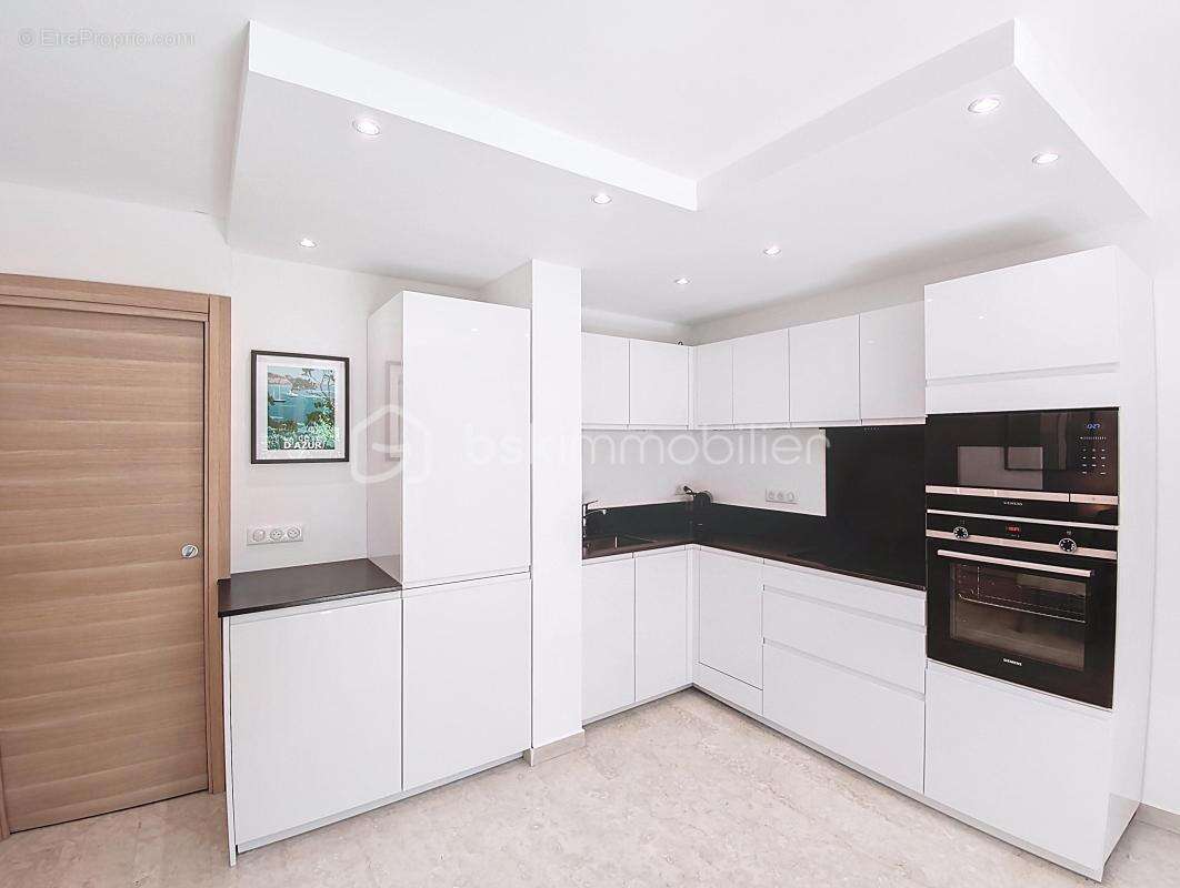 Appartement à MOUGINS