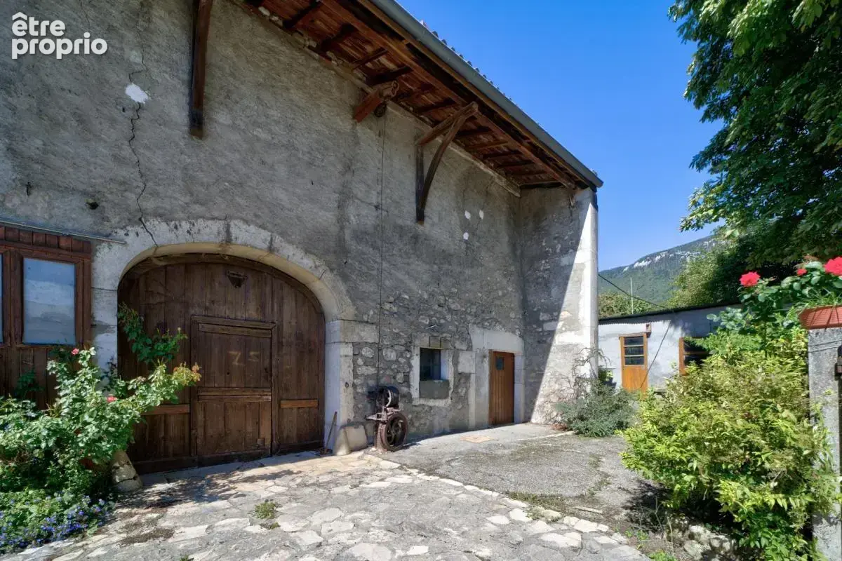 Maison à BELLEGARDE-SUR-VALSERINE