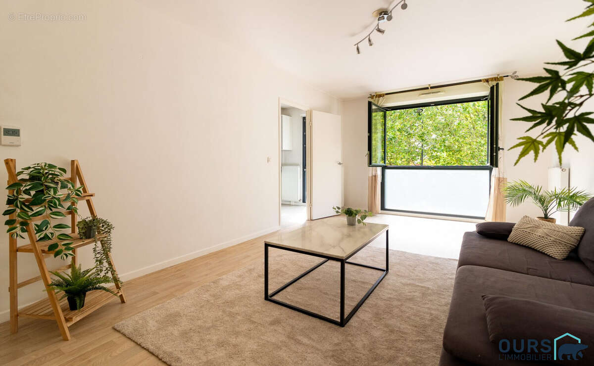 Appartement 69 m² à Saint-Denis  - photo 6