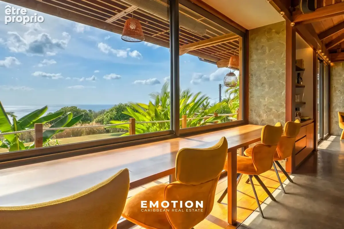 Villa T6 R+1 288 m2 - Vue mer panoramique - DESHAIES - photo 5