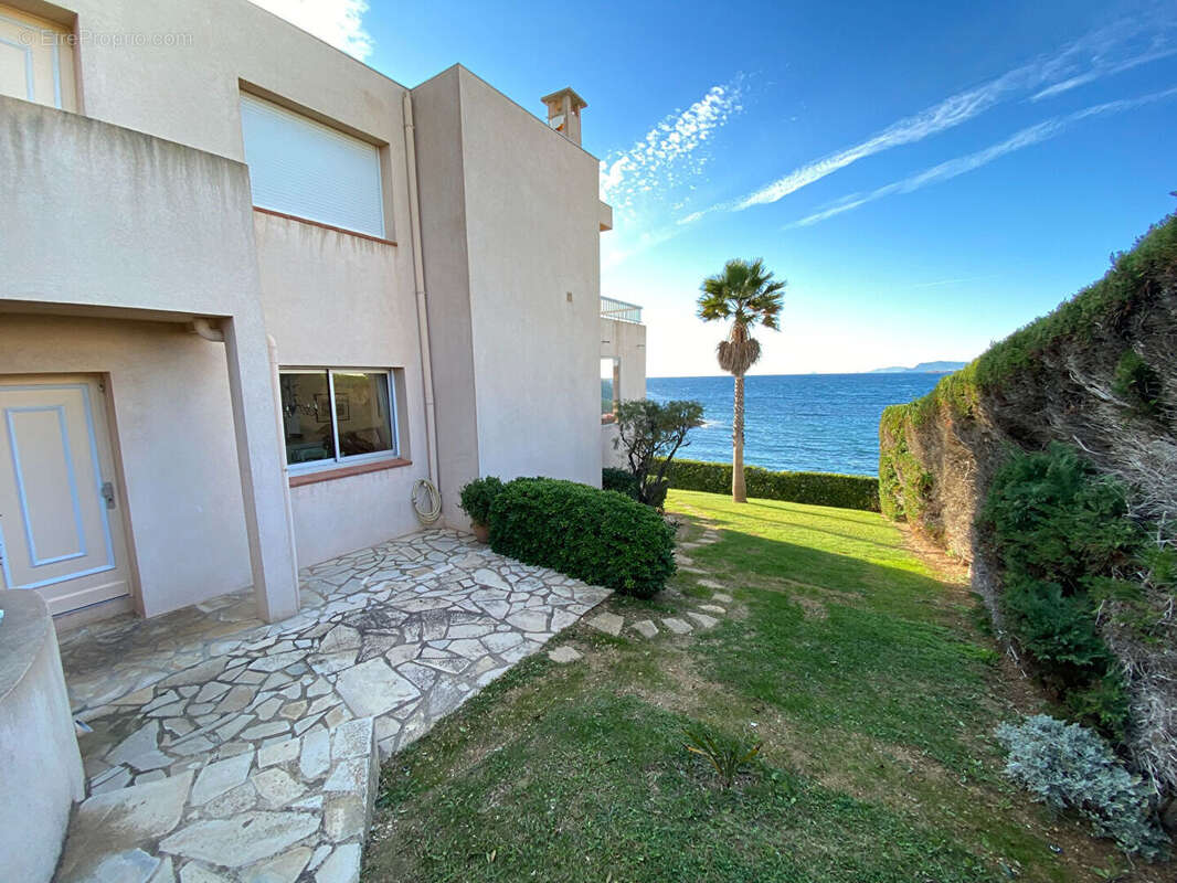 Appartement à SIX-FOURS-LES-PLAGES