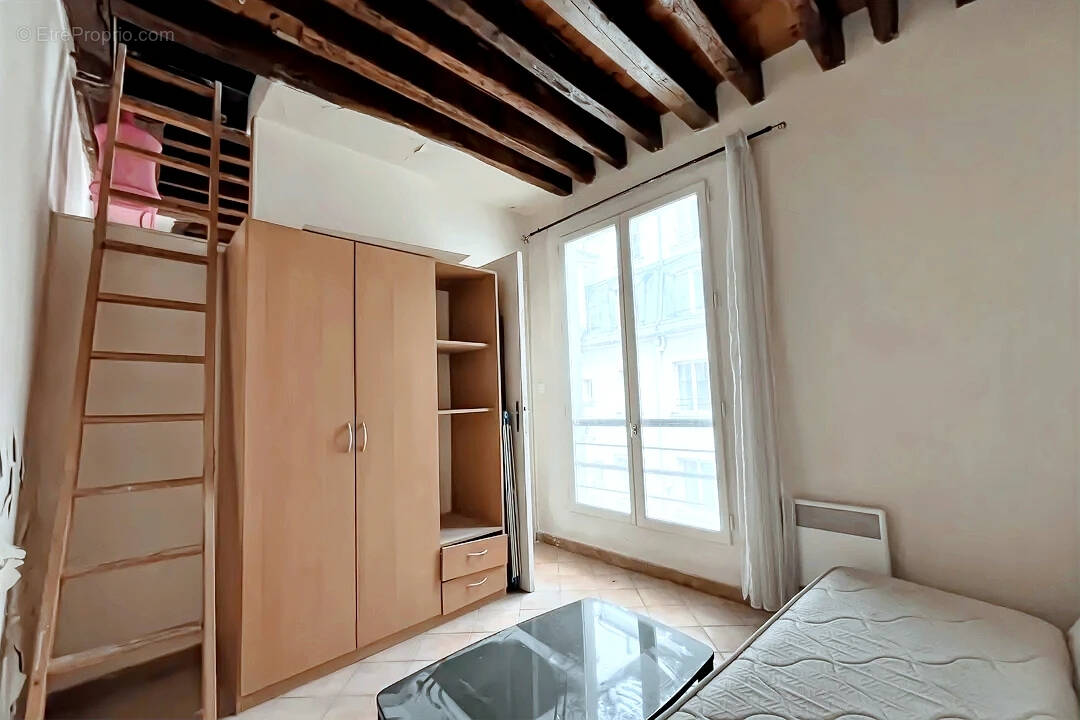 Appartement à PARIS-5E