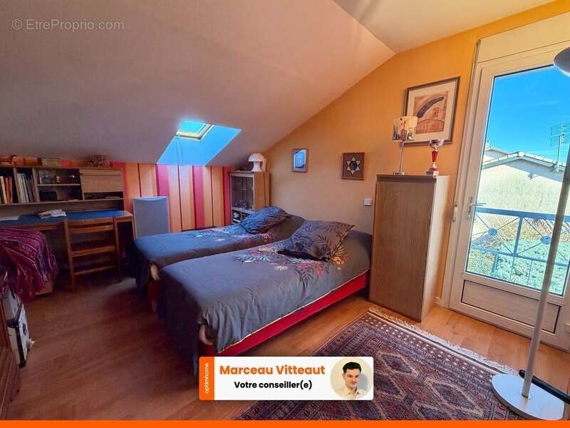 Maison à CHARNAY-LES-MACON