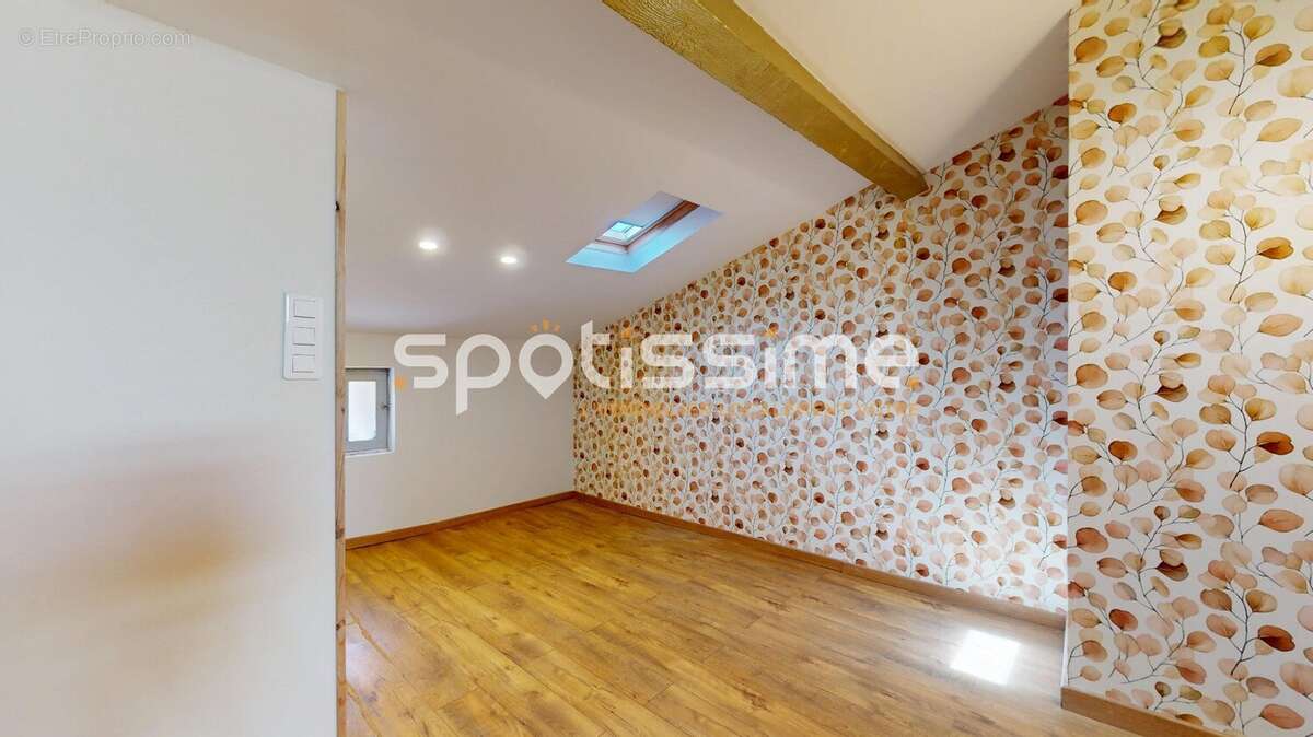Maison à POMEROLS