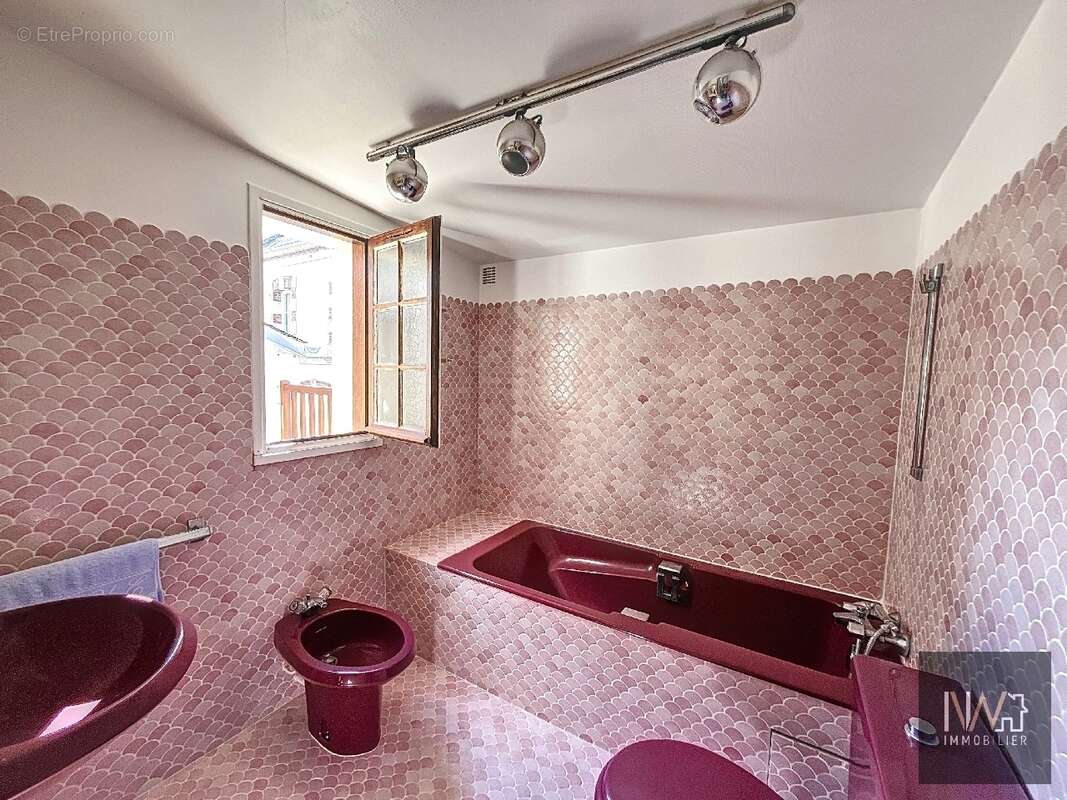 Maison à PORT-EN-BESSIN-HUPPAIN