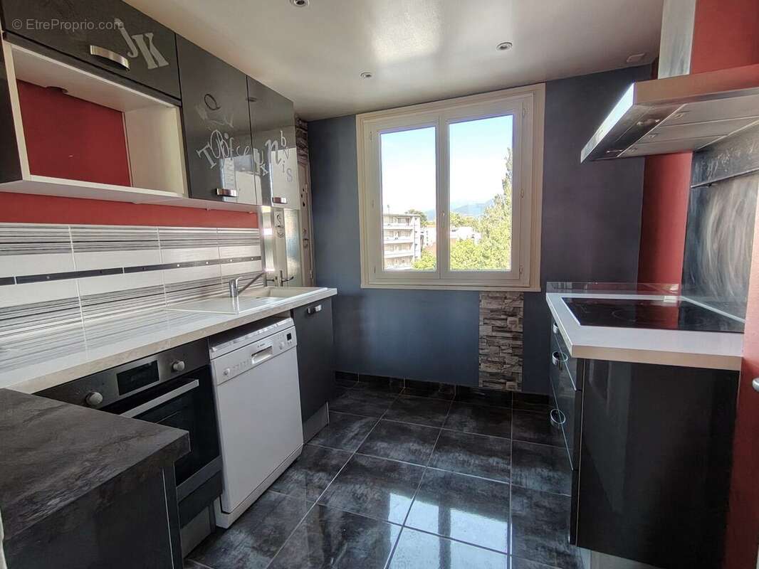 Appartement 64 m² à Grenoble  - photo 7