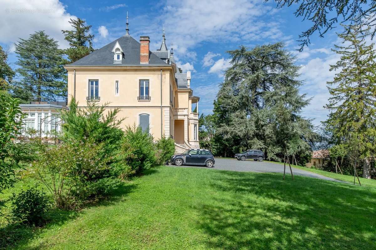 Appartement à POMMIERS