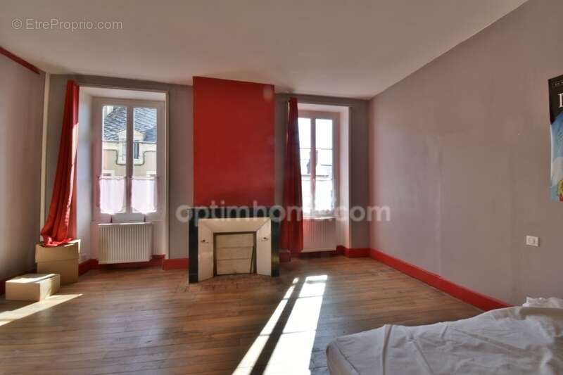 Maison à ARGENTON-SUR-CREUSE