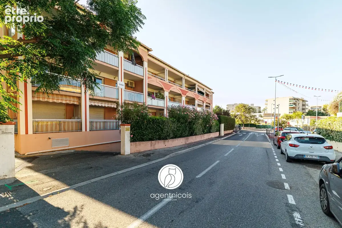 St laurent du var // Avenue des Plantiers : 2 Pièces - Terrasse - Parking - photo 17
