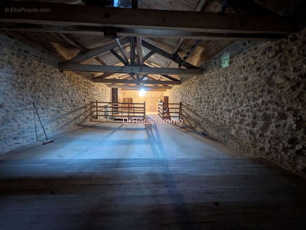 Autre à VILLEFRANCHE-DU-PERIGORD