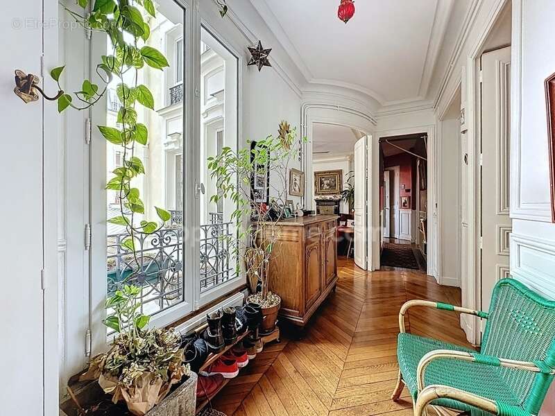 Appartement à PARIS-2E