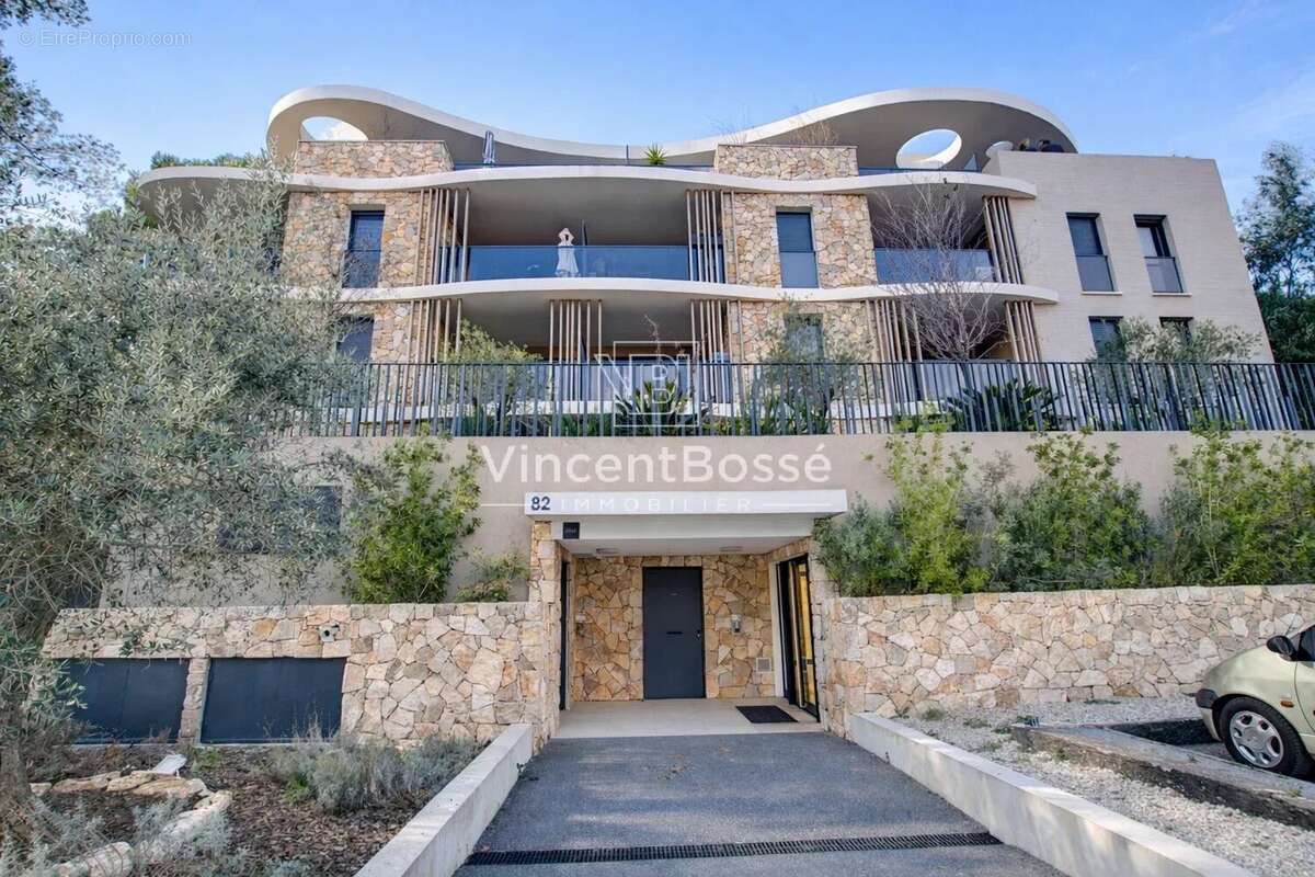 Appartement à MOUGINS
