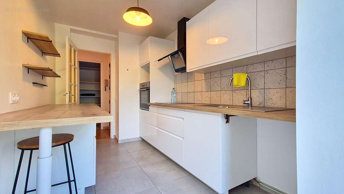 Appartement à LE CANNET