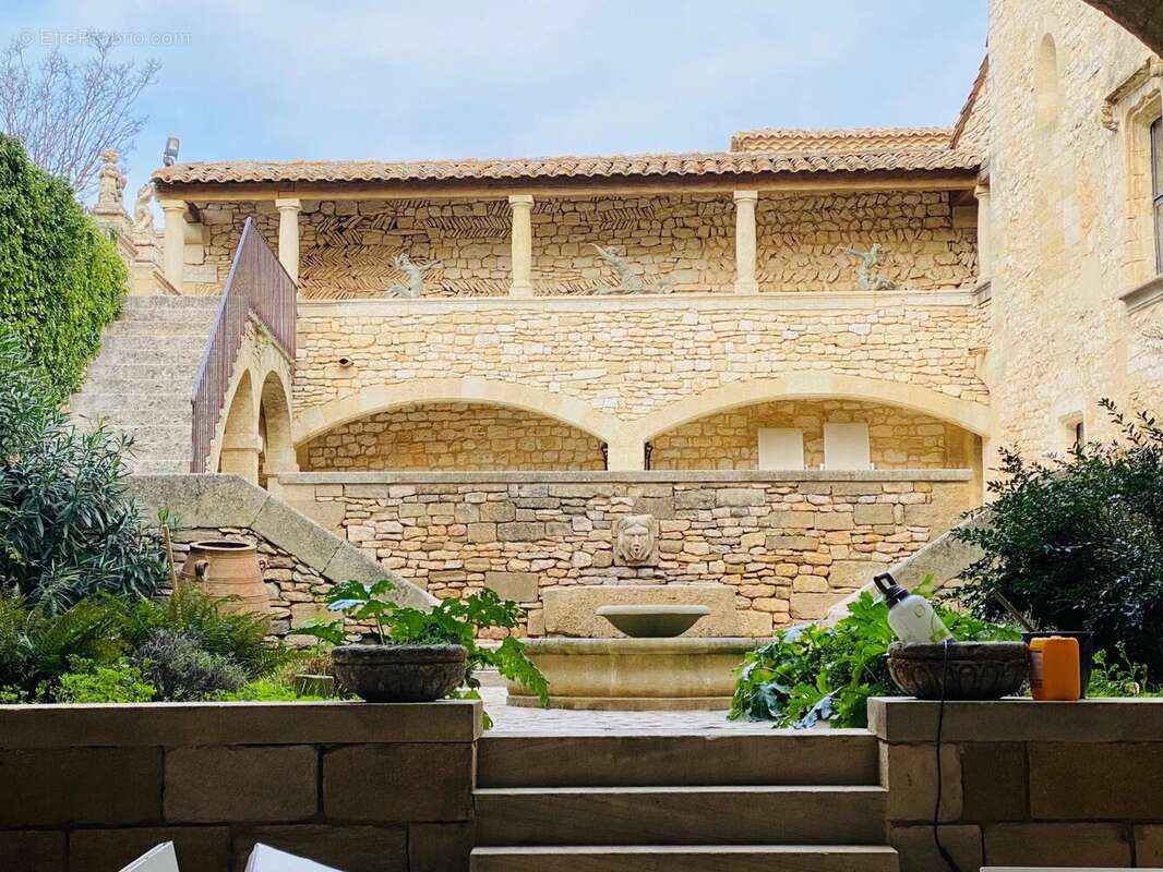 Magnifique château, niché dans un village médiéval - photo 20