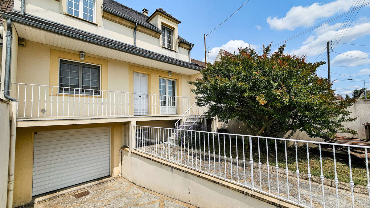 Maison à HOUILLES