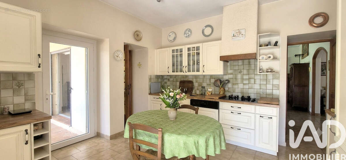 Maison 160 m² à Laroque  - photo 9
