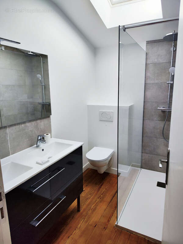 Maison de charme rénovée avec 2260 m2 de terrain sur Avensan - photo 11