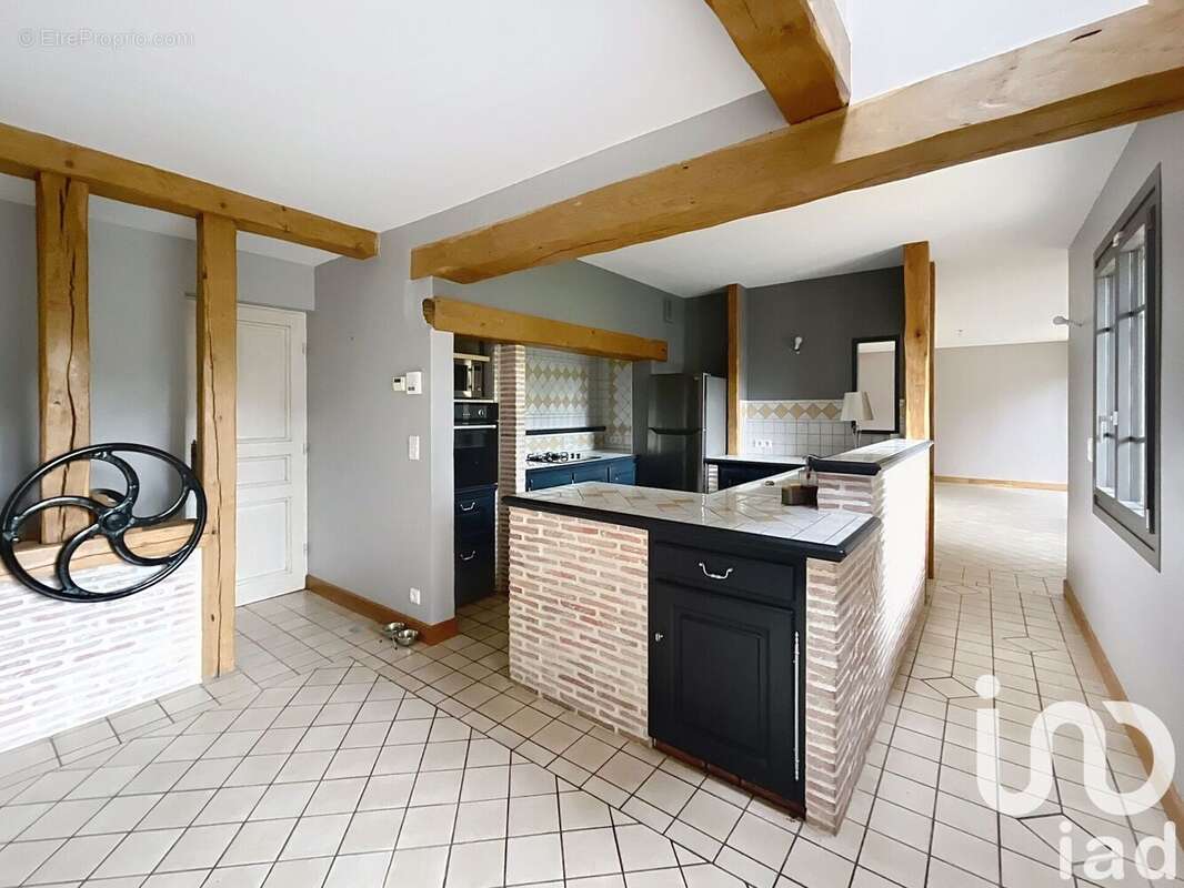 Maison 200 m² à Buthiers  - photo 2