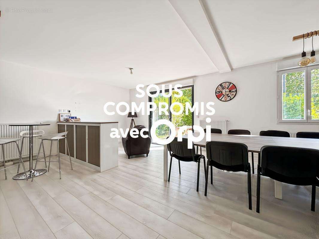 Appartement à SAINT-MARTIN-BOULOGNE