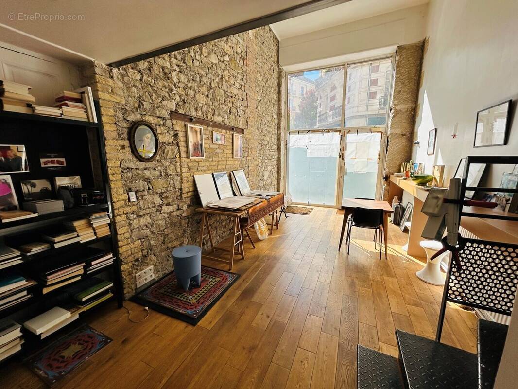 Commerce à GRENOBLE