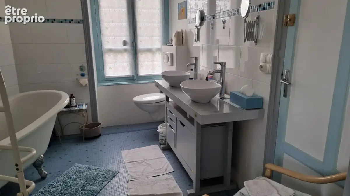 MORBIHAN, Rohan, Superbe propriété de caractère de 8 chambres en bord de canal - photo 9
