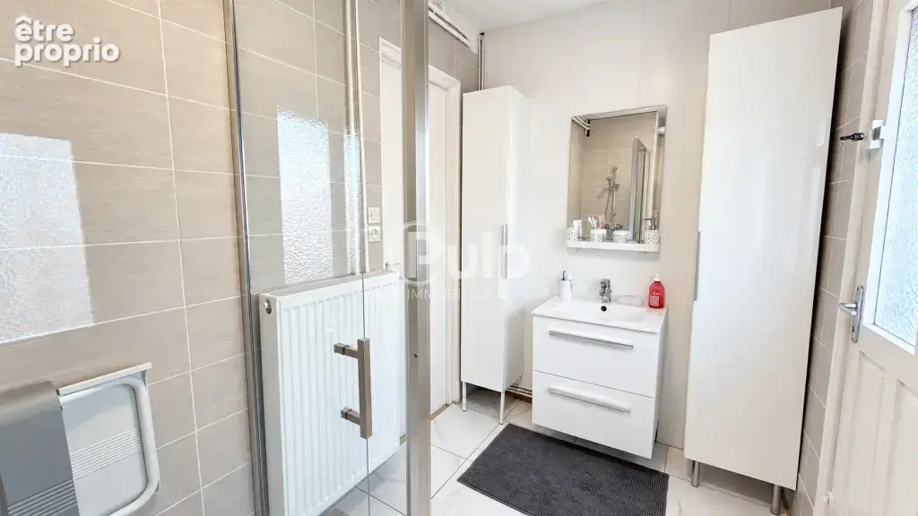 Plein-pied lens , 2 chambres , jardin , sationnement privatif - photo 6