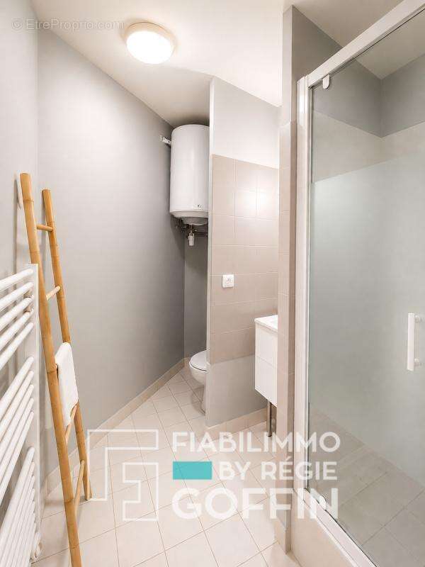 Appartement t1 - balcon - charpennes / republique - photo 5