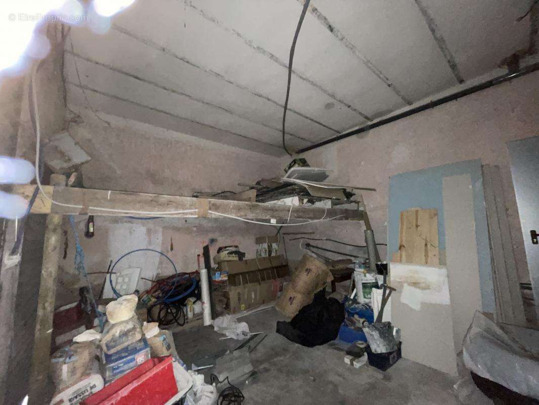 Parking à MEREVILLE