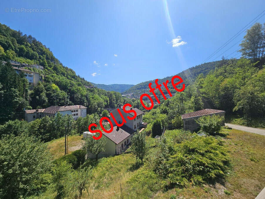 Maison à SAINT-CLAUDE