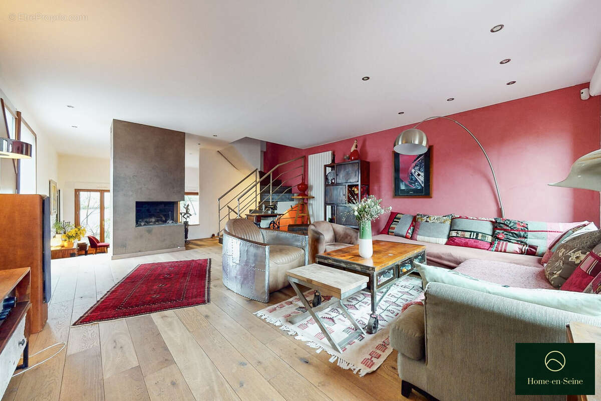 Maison 150 m² à Les Lilas  - photo 2