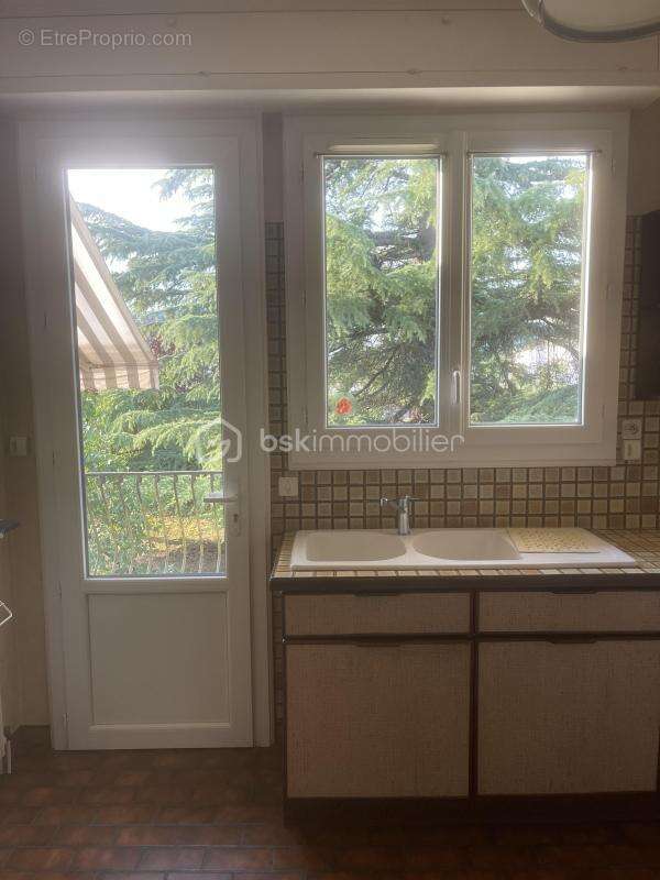 Maison à TERRASSON-LAVILLEDIEU