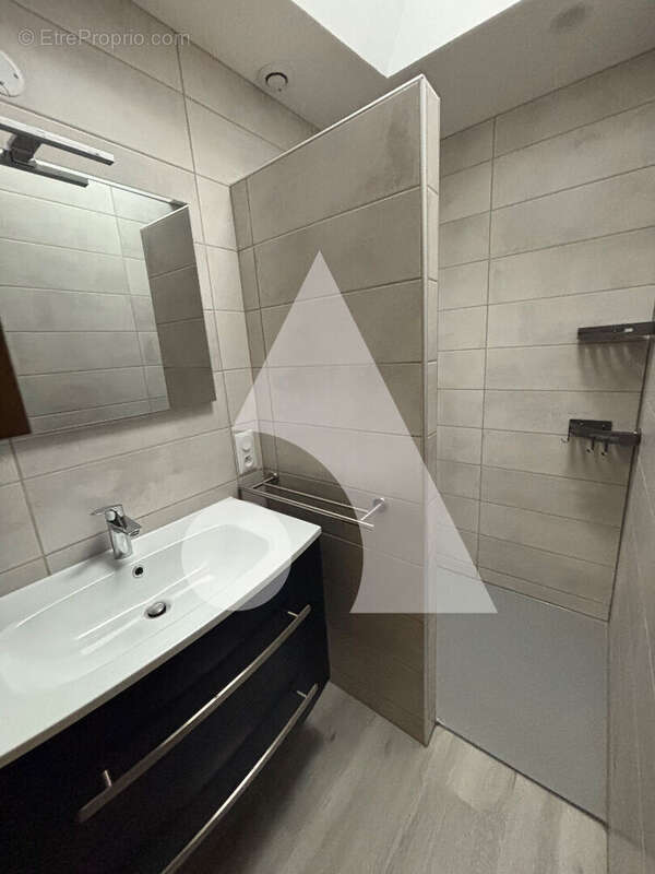 Maison à LA VARENNE