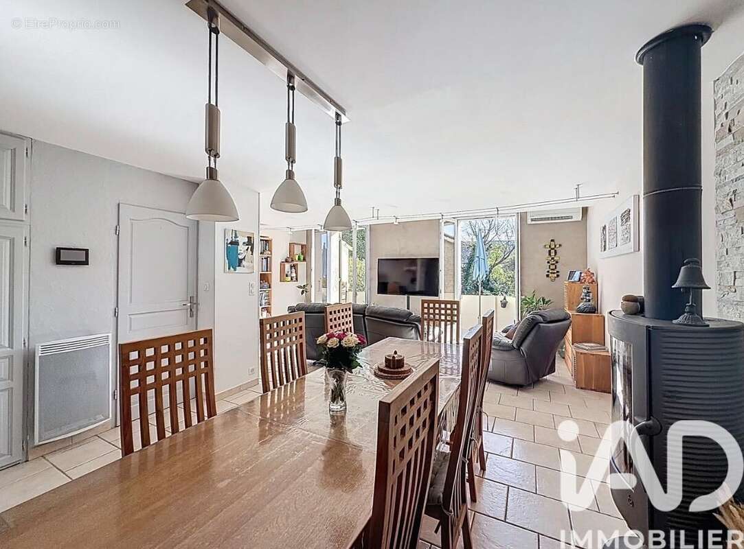 Photo 2 - Maison à SAINT-ZACHARIE