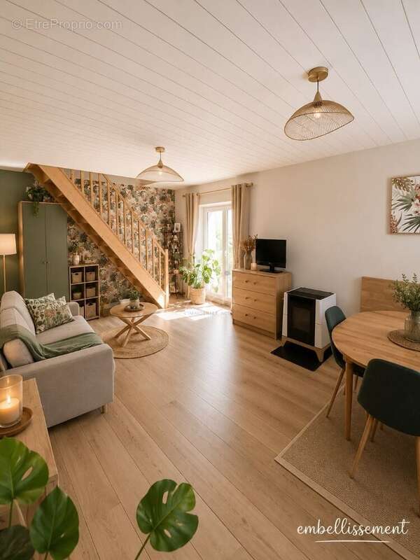 Maison renovee t4 avec cour - photo 3