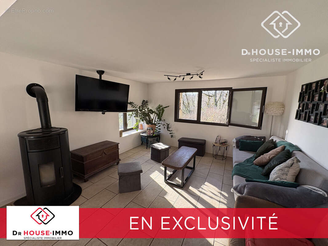 Maison 189 m² à Villars  - photo 3