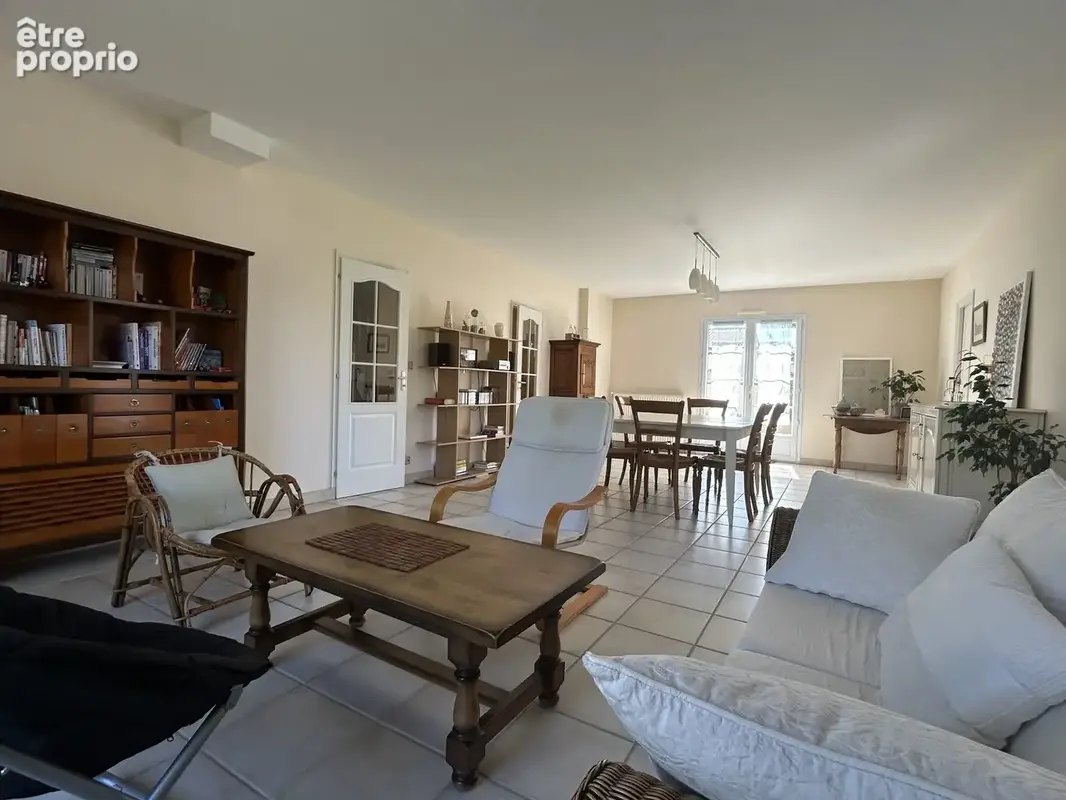 Maison 7 pièces 159 m² à vendre à Aiffres (79230) - photo 3