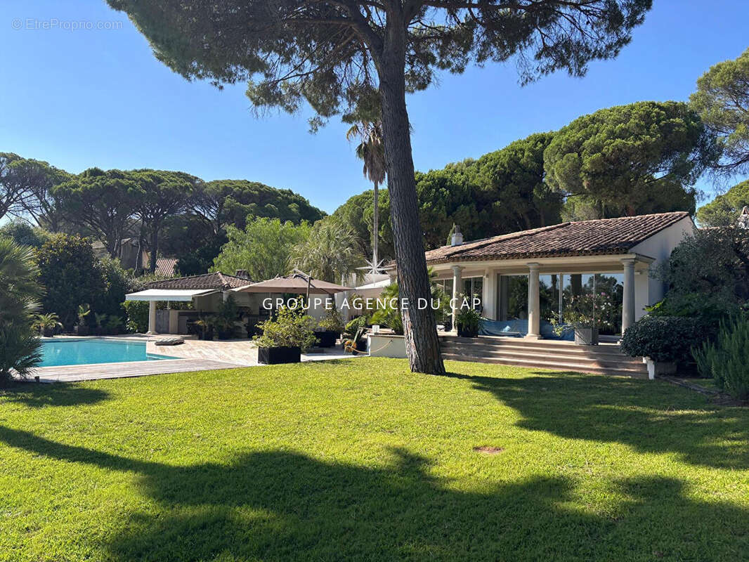 Villa d'exception à vendre à Saint Raphaël - Valescure, 7 pièces, piscine chauffée - photo 15