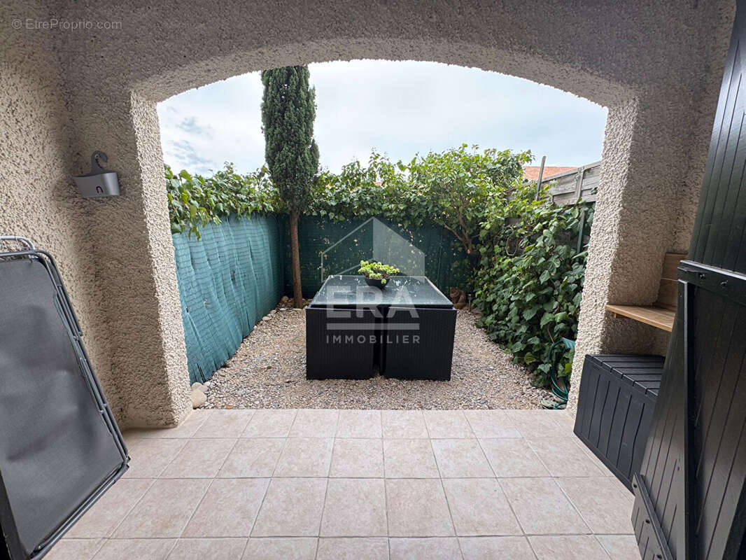 Appartement à SAINT-CYR-SUR-MER