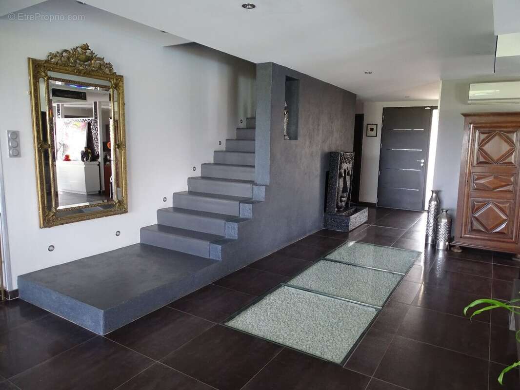 Maison à LA REDORTE