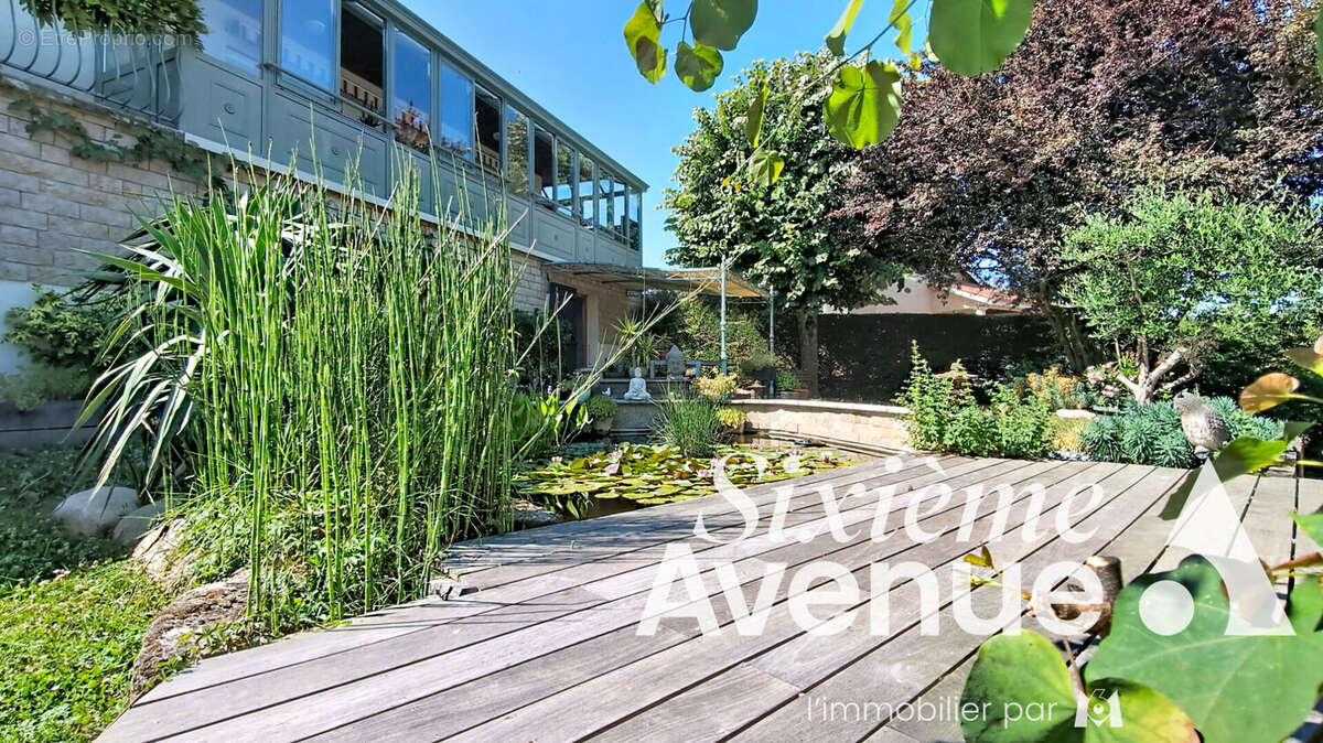 Maison Villette De Vienne 177 m2 - photo 2
