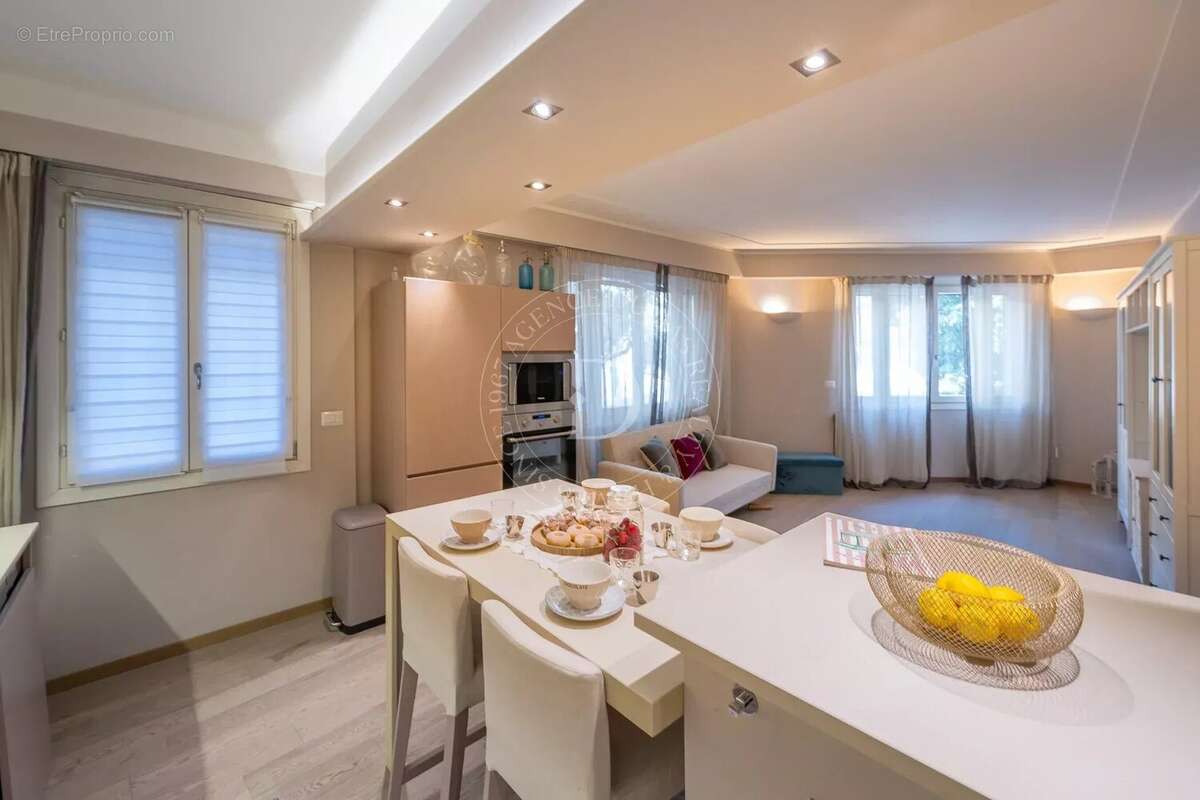 Appartement à BEAULIEU-SUR-MER