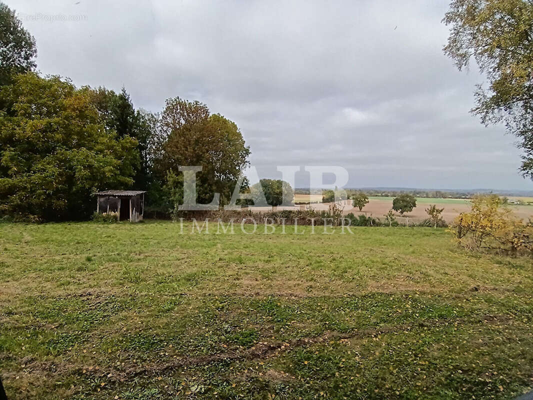 Maison à LE MELE-SUR-SARTHE