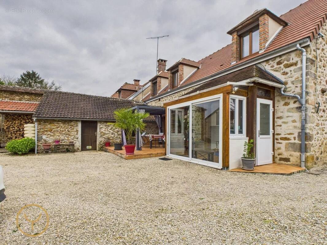 Maison à SAINT-NICOLAS-LA-CHAPELLE